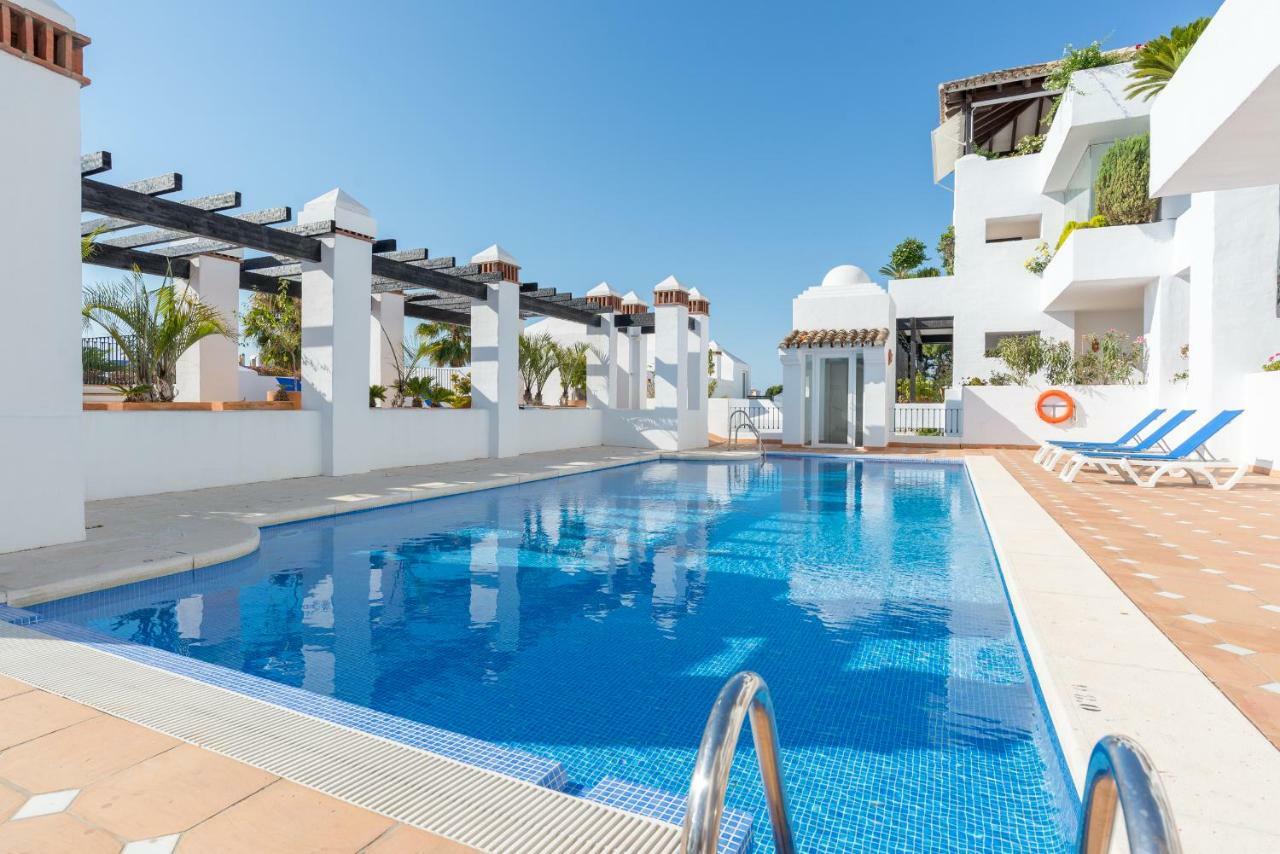 Luxury Duplex- 7 Minutes From The Beach 토레몰리노스 외부 사진